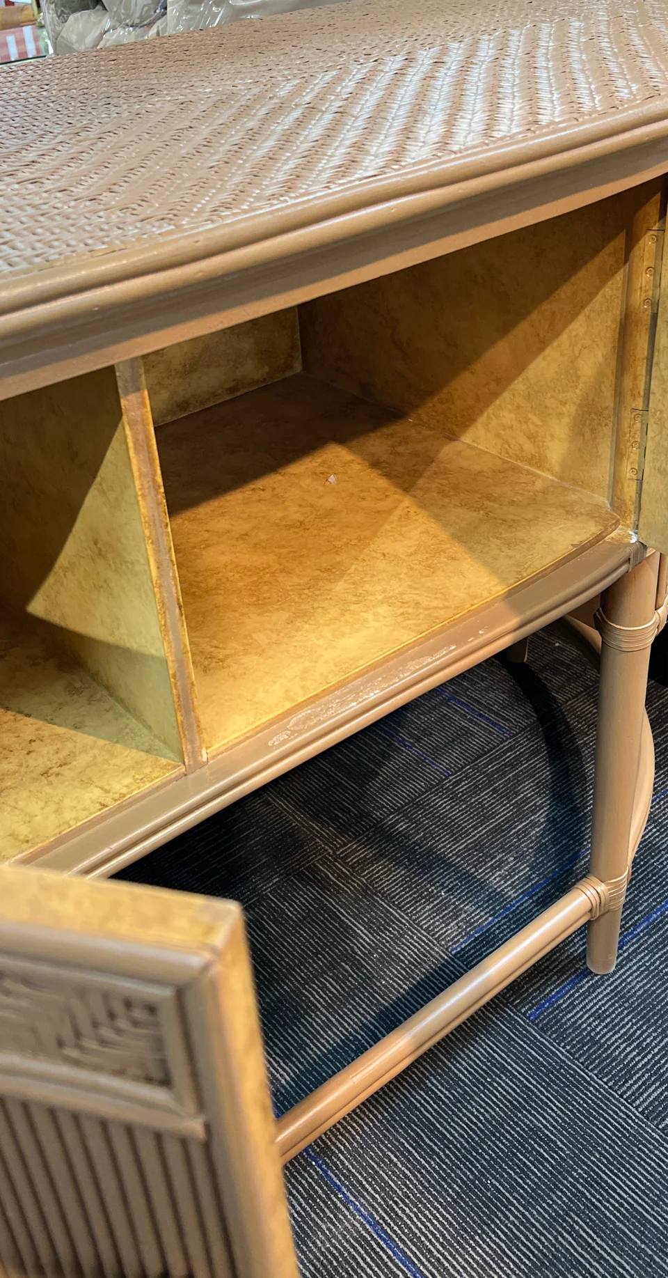 Sideboard - Image 3
